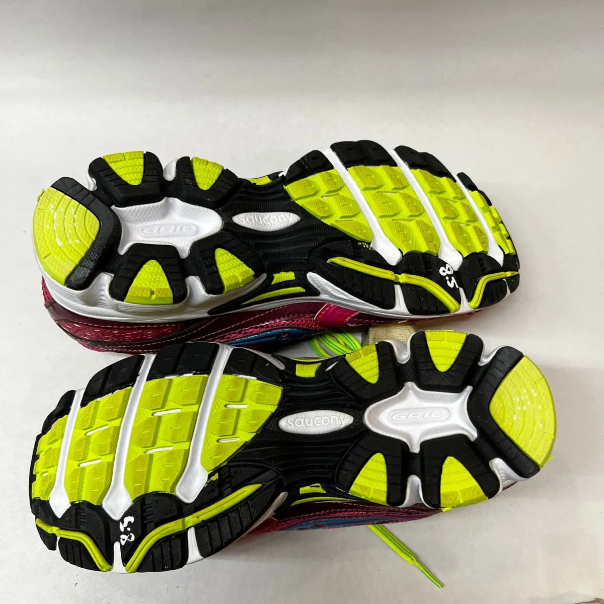 Saucony •Cohesion 5• Running Shoe • Pink/Citron•  - Preowned